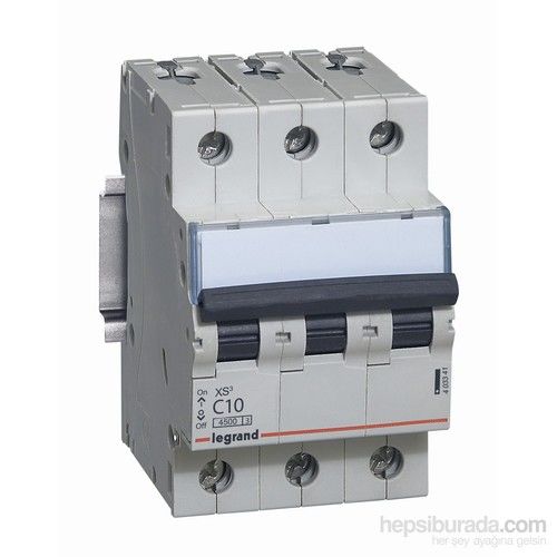 C 3X10 W OTOMAT 4,5KA8303449)
